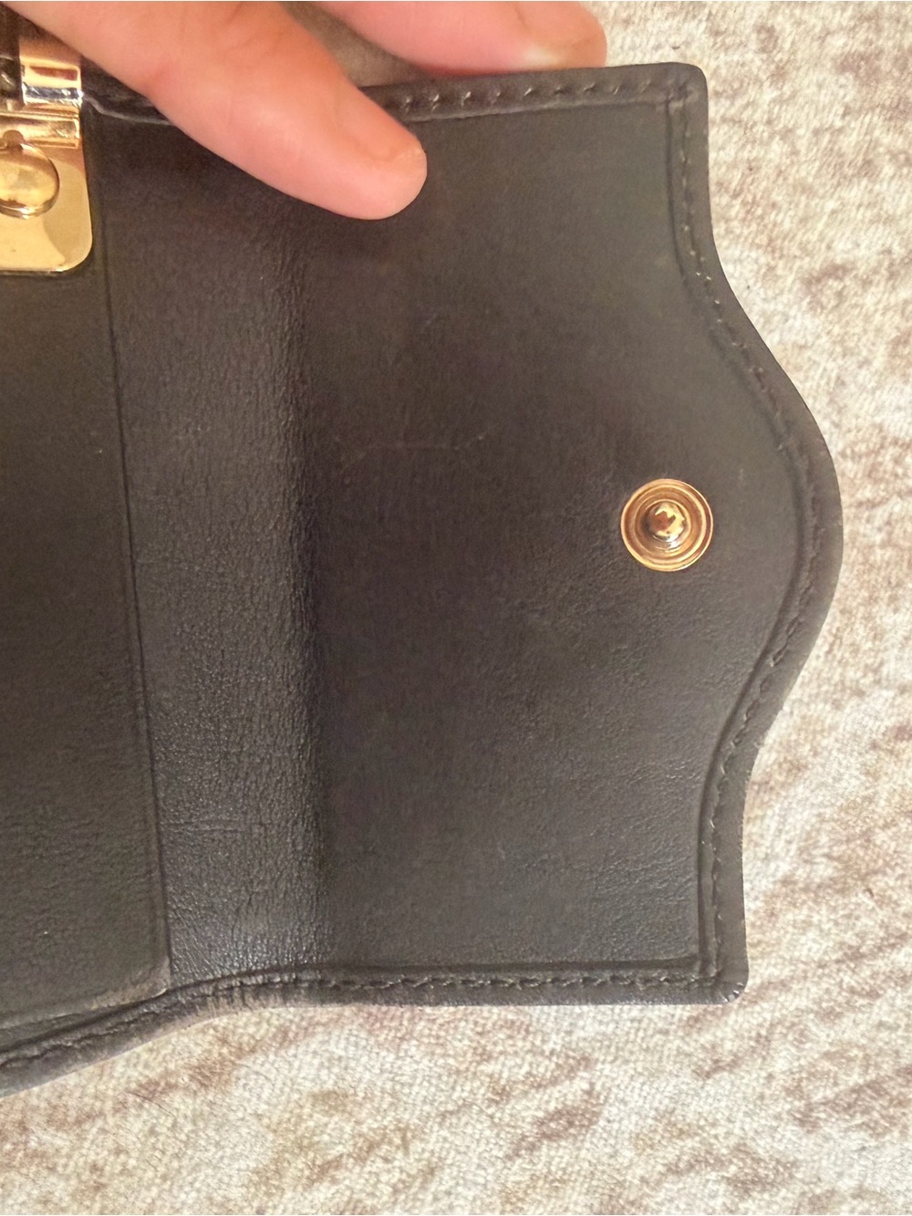 Gucci Brown GG Canvas Leather Key Case with Gold Logo - Picture 6 of 11